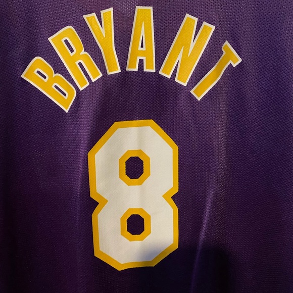 Vintage KOBE BRYANT #8 Los Angeles Lakers Champion Jersey - Picture 4 of 6